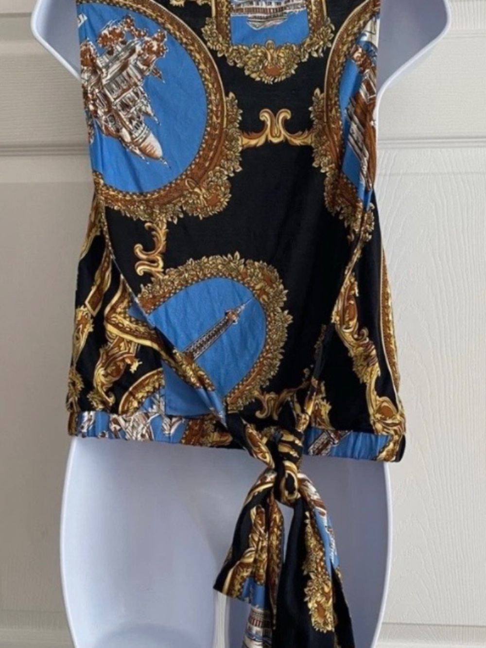 TINY ANTHROPOLOGIE PARIS POSTCARD TOP SIZE MEDIUM
